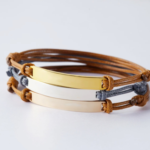 <span class=keywords><strong>Bracciale</strong></span> Personalizzabile <span class=keywords><strong>con</strong></span> <span class=keywords><strong>Incisione</strong></span> Logo ID in Acciaio Inossidabile <span class=keywords><strong>Argento</strong></span> e Oro 18k <span class=keywords><strong>con</strong></span> Targhetta Rettangolare Vuota da Incidere e Charm Macramè - Product Image 4