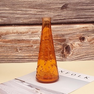 Botella de vidrio en aerosol de color naranja personalizada para exprimidor Mini jarrón de vidrio botella de embalaje de vidrio con forma de cono 250ml 8oz venta a granel - Product Image 1