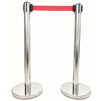 Poteau de guidage rétractable en acier inoxydable poli miroir pour gestion de file d'attente aéroport et bancaire