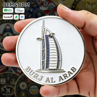 Maßgefertigtes Dubai Kultur-Souvenir-Abzeichen aus Zinklegierung mit Emaille-Pin, OEM ODM Reisegeschenk-Accessoire für Kulturaustausch, Gold Souk Abzeichen