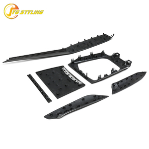 Remplacement des garnitures intérieures en fibre de carbone pour BMW G20 LCI G26 I4 G42 2 Ser M240i G80 G82 G83 2025+ Console centrale en carbone véritable - Product Image 2