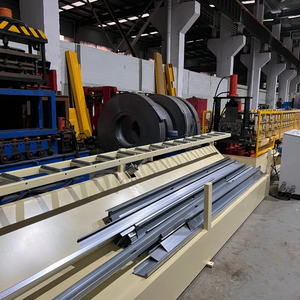 Máquina formadora de rollos de canal C U Poste Y de quilla de acero ligero ajustable DE ANCHO AUTOMÁTICO - Product Image 5