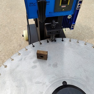 Máquina Automática de Martillos para Eliminar Segmentos Inútiles de la Hoja de Sierra de Diamante - Product Image 5