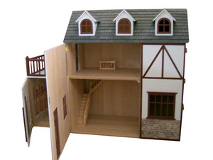 Maison de poupée en bois préfabriquée DIY faite à la main et colorée, de forme personnalisée, pour les enfants de 5 à 7 ans - Product Image 4