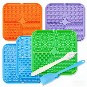 Tapis à lécher pour <span class=keywords><strong>chien</strong></span> en silicone personnalisé sans BPA respectueux de l'environnement Accessoire pour animaux de compagnie pour petits animaux Anti-étouffement - Product Image 3