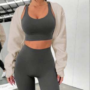 Venta al por mayor sudadera en blanco mujeres Casual sólido manga larga longitud corta peso pesado recortado cuello redondo Sexy Y2K sudadera sudaderas con capucha - Product Image 5