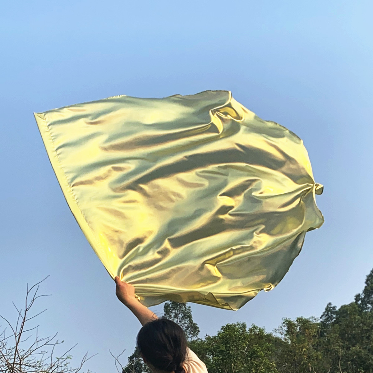 Blanco y dorado