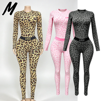 Ensemble 2 pièces de sport pour femme Milady : haut respirant à manches longues en nylon, pantalon évasé, legging et bandeau – Coupe ajustée pour l'entraînement