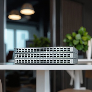 N9K-C93180YC-FX3 với Pi PSU, 48x25g downlinks, ACI EVPN-VXLAN lá-agg, tàu nhanh, giảm giá, bảo hành 1 năm - Product Image 1