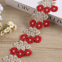Dentelle florale brodée multicolore en polyester soluble dans l'eau de 6,5 cm avec trois petites fleurs pour la décoration intérieure et les accessoires vestimentaires