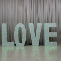 Décorations de fête et de vacances personnalisées, lettres LOVE lumineuses à LED, grandes tentures lumineuses, fournitures de décoration de scène de mariage