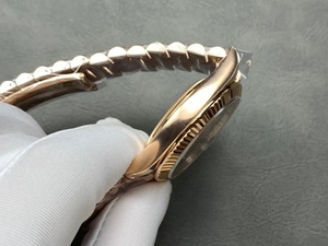 นาฬิกาข้อมือผู้ชายหรูหราคุณภาพสูง ระบบจักรกล สแตนเลสสตีล กลไก OEM ฟังก์ชั่นปฏิทิน รับสั่งทำพิเศษ - Product Image 5
