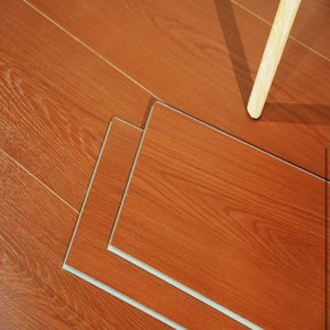 Suelo <span class=keywords><strong>laminado</strong></span> impermeable de primera calidad con ranura de bloqueo para instalación de <span class=keywords><strong>escaleras</strong></span> y <span class=keywords><strong>parquet</strong></span> Stock disponible AC5 AC4 AC3 - Product Image 3