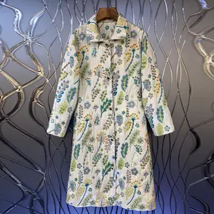 Inverno 2023 New Beaded Diamond Women Coat Cotton Flower ricamo Outwear Jacquard Long Jacket soprabito