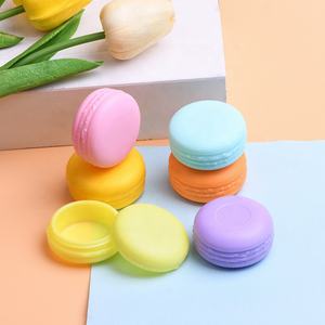 <span class=keywords><strong>ISMAN</strong></span> Pack Stock 100 pièces multicolore macaron baume à lèvres conteneur PP jaune rose violet bleu vert Orange crème pour le visage pot 10g - Product Image 1