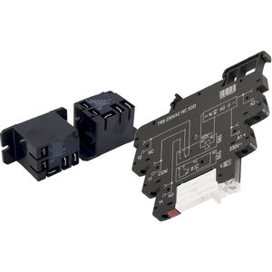 Relé de Potencia F32F-SH-115D de Marca Reconocida, Especialmente Diseñado para Sistemas de Control Industrial - Product Image 1