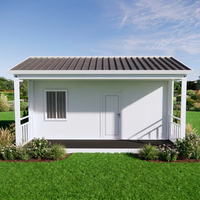 Structure en acier à toit en pente, maison préfabriquée imperméable et ignifuge, panneaux sandwich isolés en kit pour une vie moderne en banlieue