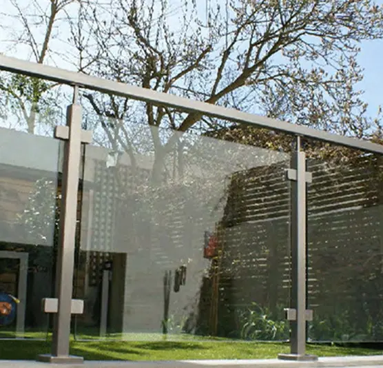 Yl Fabriek Prijs Reling Roestvrij Stalen Frame Glazen Balustrade