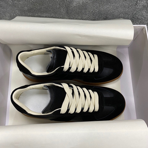 Zapatos <span class=keywords><strong>de</strong></span> hombre elegantes y modernos, zapatos <span class=keywords><strong>de</strong></span> entrenamiento alemanes <span class=keywords><strong>de</strong></span> alta calidad, zapatos cómodos para caminar a diario, zapatos planos <span class=keywords><strong>de</strong></span> diseño unisex - Product Image 3