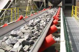 Convoyeur à bande de nervure de chaîne de haute qualité 800mm 1600mm 12mpa <span class=keywords><strong>EP</strong></span> 4PLY <span class=keywords><strong>flamme</strong></span> Chevron bande transporteuse - Product Image 3