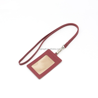 Porta Tarjetas de Identificación de Cuero Saffiano Rojo Personalizado con Logotipo Estampado en Caliente, Extraíble, con Cordón Largo para el Cuello