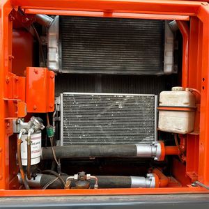 Excavadora Usada de 22 Toneladas, Original de Japón, Doosan DX225LC, con Bomba Hidráulica Eaton y Motor Doosan DX 225 300 en Venta - Product Image 4