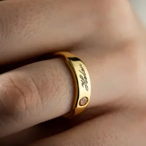 개인화 된 보석 새겨진 기념일 날짜 조정 가능한 탄생석 이름 반지 이름 반지 새겨진 조정 가능한 반지