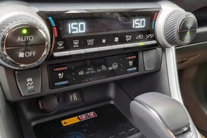 <span class=keywords><strong>Precio</strong></span> asequible para Coche Usado 2025 <span class=keywords><strong>Toyota</strong></span> <span class=keywords><strong>RAV</strong></span> 4 Style 2,5 Plug-In Hybrid SUV listo para usar sin accidente listo para enviar a todo el mundo - Product Image 3