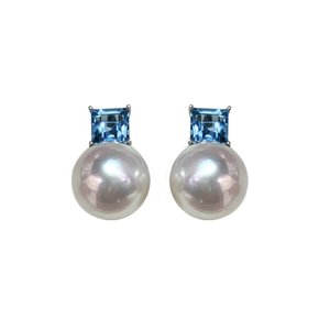Aretes de Oro de 18K con Perlas de Agua Salada Akoya Brillantes e Incrustaciones de Peridoto Natural y Azul, Modernos y Elegantes para Uso Diario - Product Image 2