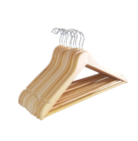 Cintres de costume multifonctionnels en bois massif et acier inoxydable avec logo personnalisé, crochet pivotant chromé, pour armoire et dressing, vente en gros