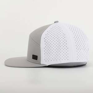 Gorra Snapback Unisex Deportiva de Hip Hop con 6 Paneles Planos, Logotipo de PVC Cortado con Láser y Perforaciones, de Alta Calidad, Personalizada por Meidiney, Fábrica con Certificación BSCI - Product Image 3