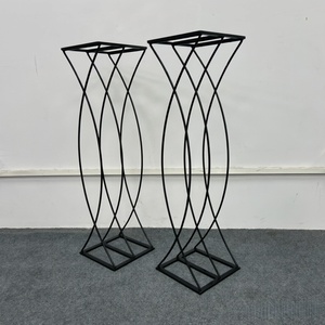 ซุ้มแต่งงานรูปทรงนางเงือกปี 2026 พร้อมขาตั้งโลหะสำหรับตกแต่งงานแต่งงาน งานวันเกิดในสวน - Product Image 1