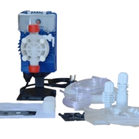Bomba Dosificadora de Productos Químicos SEKO Original AKS500 600 603 800 803 con Regulación Manual de Flujo para la Administración de Líquidos Químicos Antiescalantes