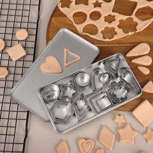 Vente directe d'usine 30 pièces <span class=keywords><strong>Moule</strong></span> à biscuits en acier inoxydable <span class=keywords><strong>Mini</strong></span> Fondant avec forme géométrique Emporte-pièces pour outils de pâtisserie DIY - Product Image 2