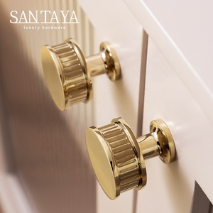 Ручки Santaya из цельной латуни с PVD-покрытием под золото, спиральные рифленые ручки-кнопки для ящиков, Т-образные ручки-рейлинги для шкафов и кухонных тумб, одноточечные роскошные ручки-кнопки - Product Image 6