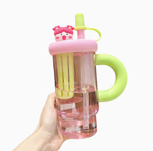 Mignonne tasse à paille en plastique avec poignée, grande capacité, rose et verte, pour usage quotidien - Product Image 1