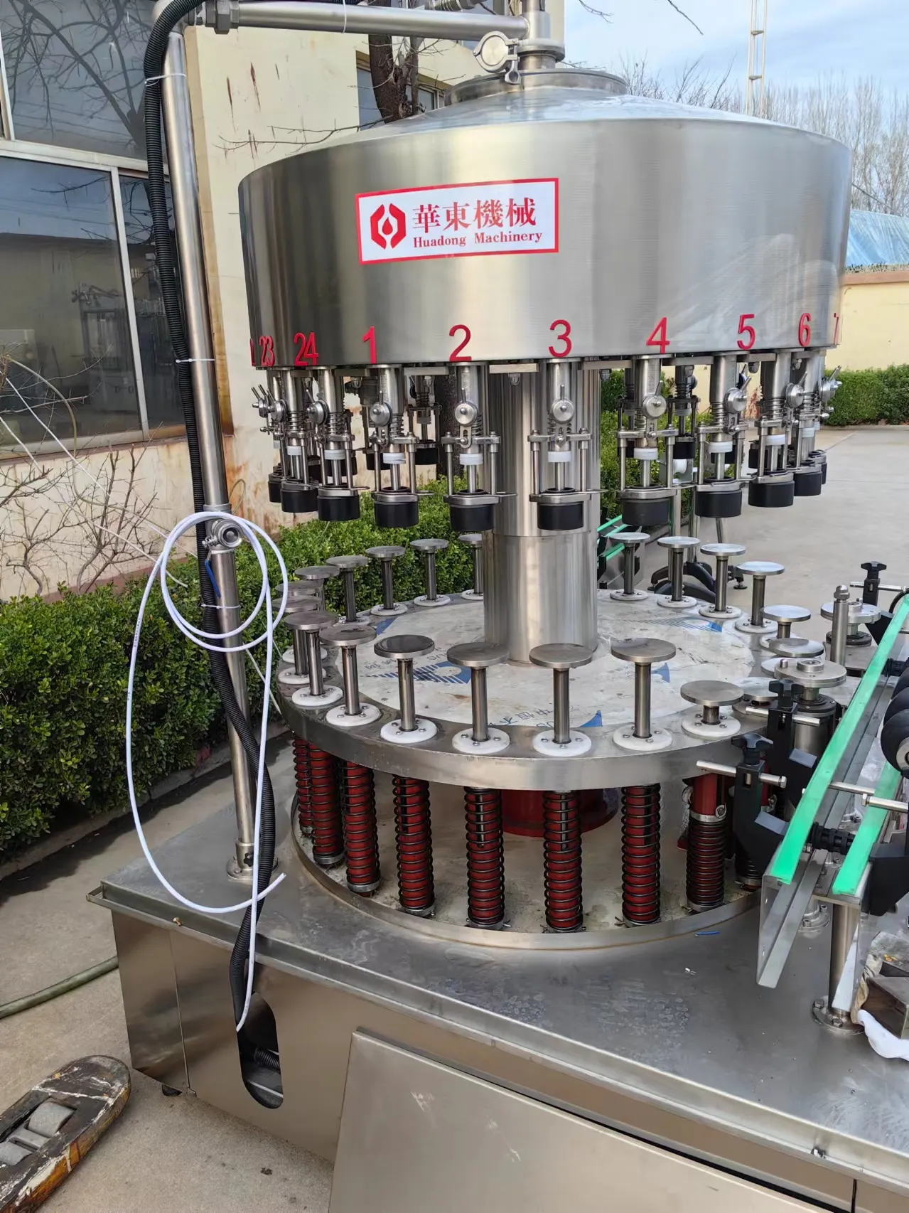 Soy Milk Fruit Wine Fruit Juice Filling Machine Efficient Product Capping Machines