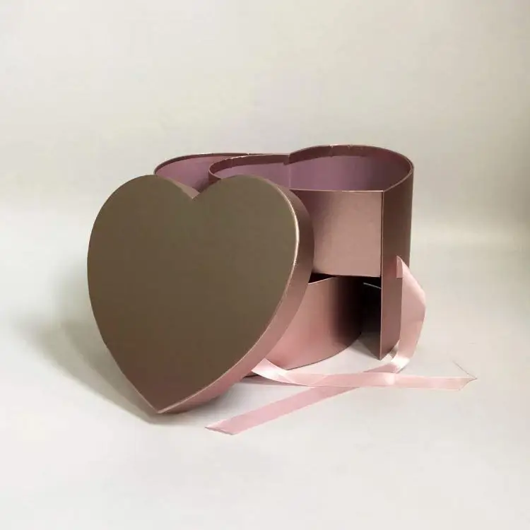 사용자 정의 하트 모양의 독특한 사랑 로즈 골드 새로운 신선한 꽃다발 꽃 고급 선물 포장을 위한 친환경 골판지 종이 상자