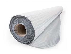 Bobine d'<span class=keywords><strong>isolation</strong></span> en feuille d'aluminium résistant à la chaleur 5*5 maille <span class=keywords><strong>isolation</strong></span> en fibre de verre toit <span class=keywords><strong>mince</strong></span> <span class=keywords><strong>isolation</strong></span> réfléchissante thermique - Product Image 4