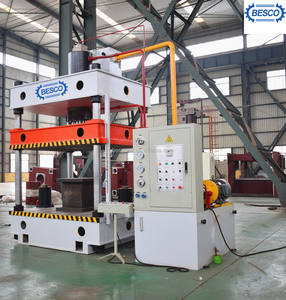 Máquina <span class=keywords><strong>de</strong></span> prensa hidráulica <span class=keywords><strong>de</strong></span> cuatro columnas que hace botellas Tapas <span class=keywords><strong>de</strong></span> aluminio Estampado en caliente Caja <span class=keywords><strong>de</strong></span> interruptores <span class=keywords><strong>de</strong></span> ventana Perforación Chasis <span class=keywords><strong>de</strong></span> vehículo - Product Image 2