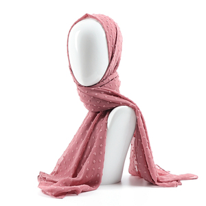 Nouveau hijab en mousseline de soie à pois uni, le plus beau, foulards pour la tête, hijab en <span class=keywords><strong>plumetis</strong></span>, hijab musulman à pompon - Product Image 5