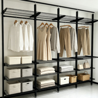 Porte-vêtements vertical moderne et minimaliste de luxe en acier au carbone, extensible, avec étagère de rangement en MDF pour dressing, du sol au plafond
