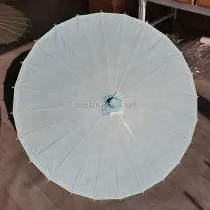 Logo ile toptan çin ucuz beyaz ve renkli düğün kağıt plaj şemsiyesi