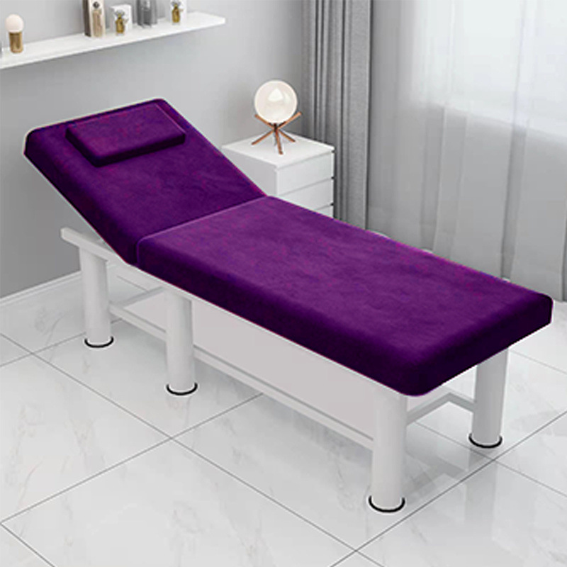 **Pied de 75 cm, modèle 19080, en velours violet – optimisation ingénieuse.**