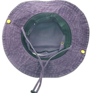 Sombrero de algodón lavado personalizado con cierre de hebilla ajustable Diseño duradero disponible a granel Perfecto para sombrero de pescador al aire libre - Product Image 3