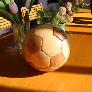 Бамбуковая урна для праха в форме футбольного мяча, ручной работы, для собак и кошек, большая вместимость, для домашнего декора - Product Image 4