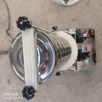 Machine de tamisage vibrante électronique de laboratoire standard pour l'analyse de la granulométrie des poudres, avec minuterie réglable