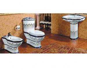 Sanitaires <span class=keywords><strong>or</strong></span> céramique toilette <span class=keywords><strong>cour</strong></span> royale salle <span class=keywords><strong>de</strong></span> bain toilette en céramique <span class=keywords><strong>or</strong></span> toilette vente chaude - Product Image 2