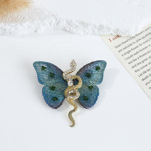 Broche en forma de serpiente del zodiaco chino de gama alta de Yunlv, lujo elegante y ligero, bordado de tela azul púrpura - Product Image 6