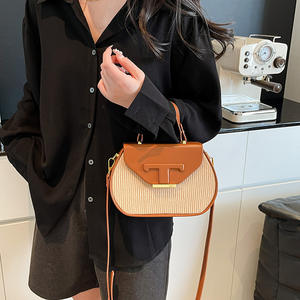 กระเป๋าถือแฟชั่นสีคอนทราสต์แบบหรูหรากระเป๋าสะพายไหล่แบบไขว้ตัวสำหรับผู้หญิงสุภาพสตรี - Product Image 5